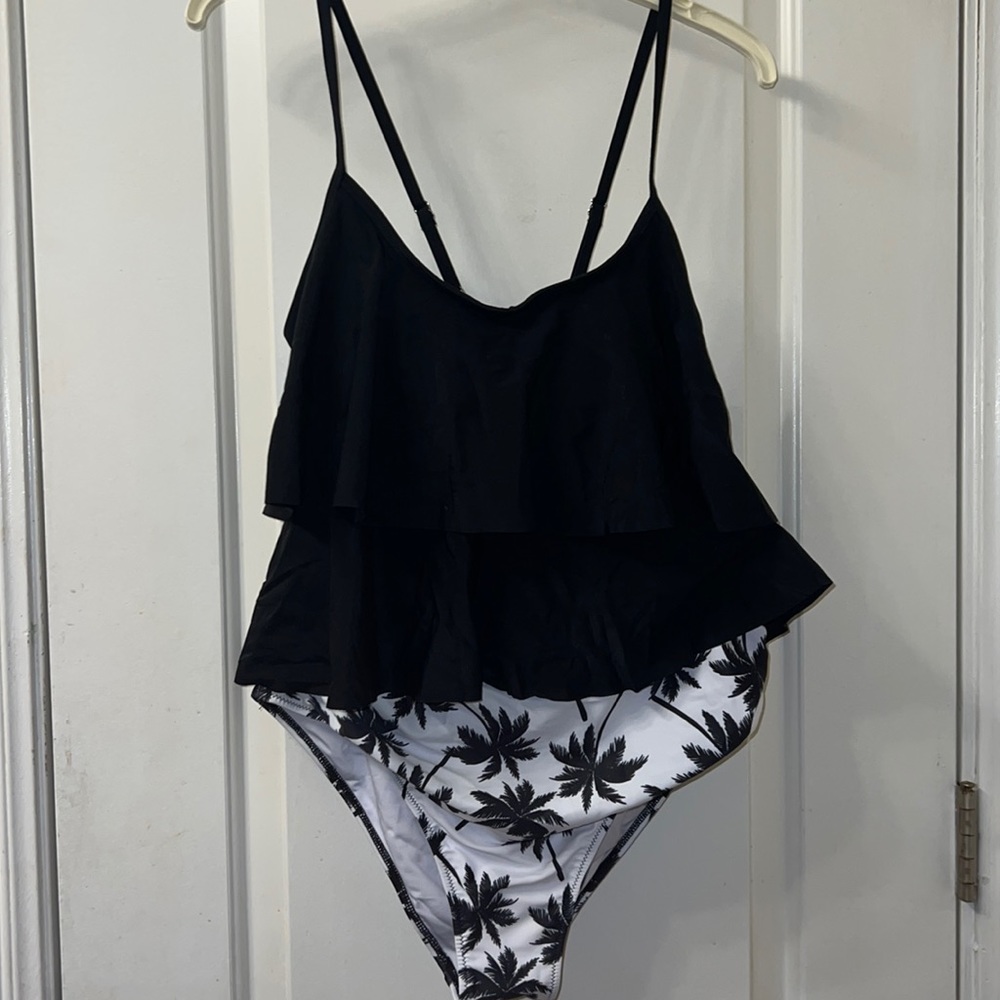 Women’s swimsuit 2 piece
